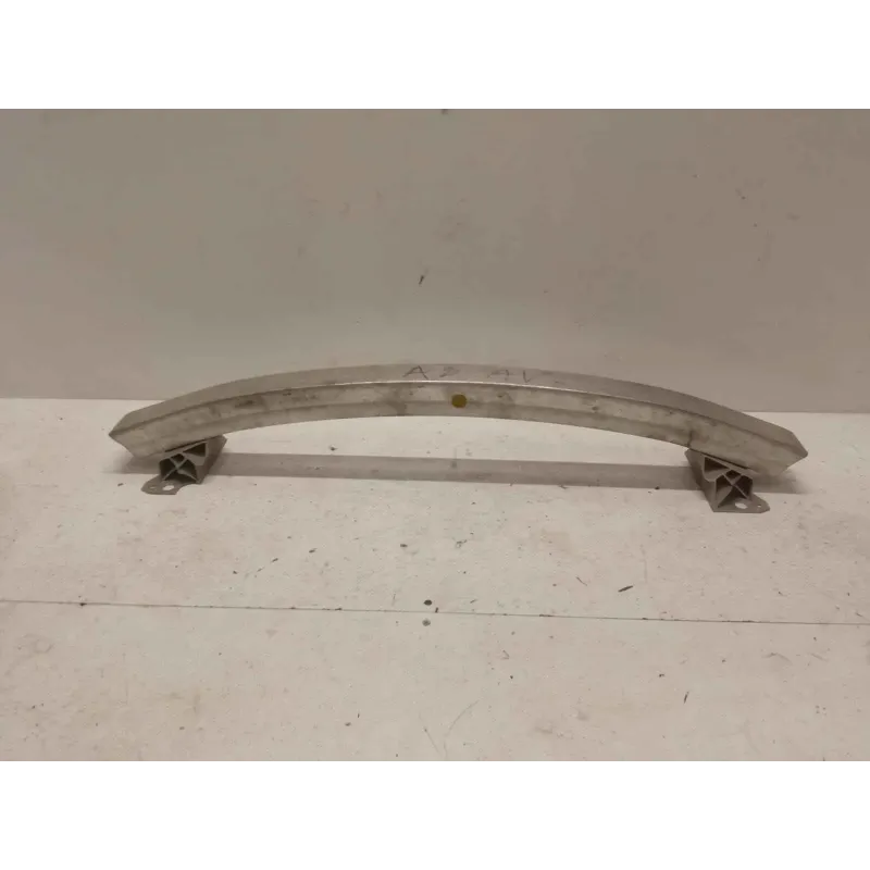 Renfort pare-choc avant