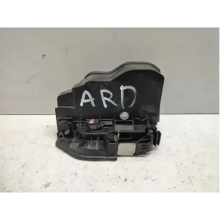 Serrure porte arriere droite bmw serie 5 e60/e61