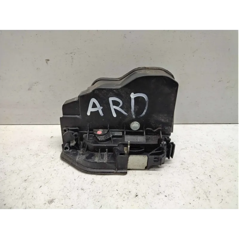 Serrure porte arriere droite bmw serie 5 e60/e61
