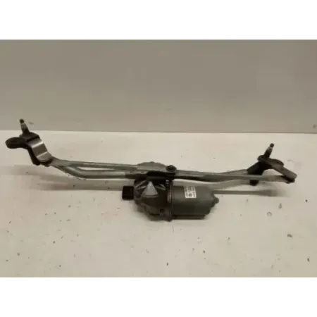 Moteur essuie-glace avant