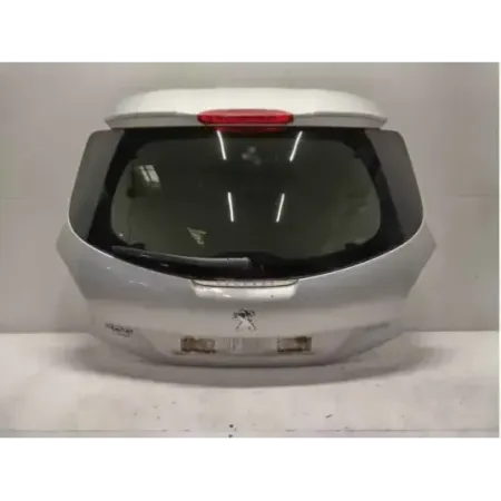 Malle / hayon / coffre peugeot 208