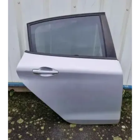 Porte arriere droite peugeot 208