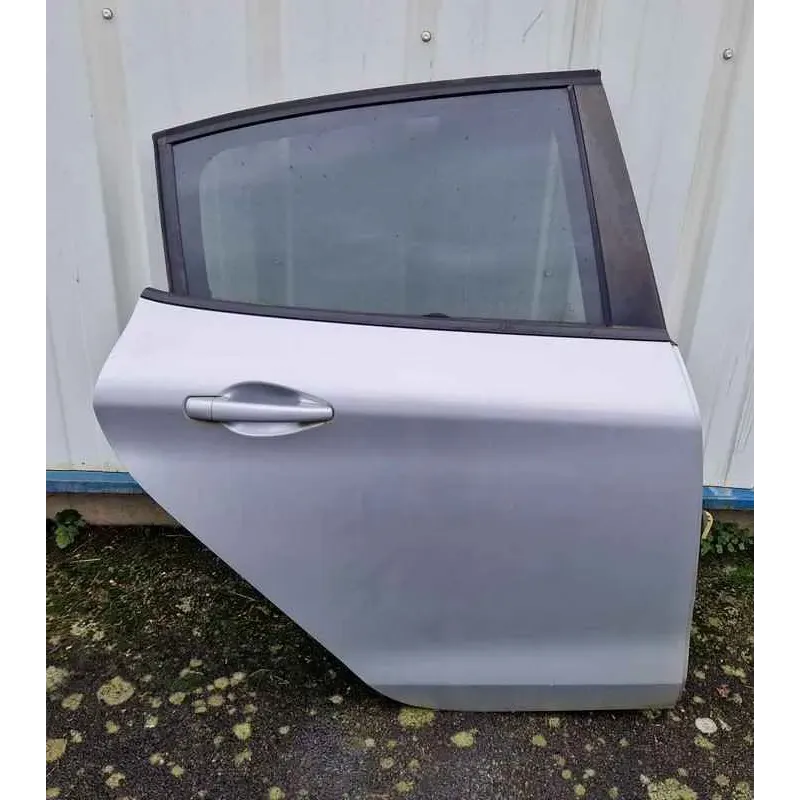 Porte arriere droite peugeot 208