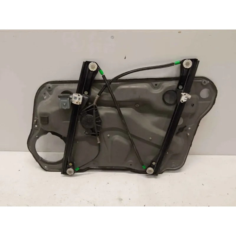 Leve-vitre avant gauche