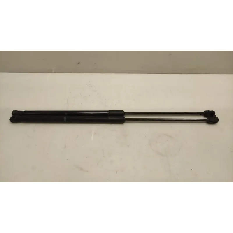 Verin hayon/coffre audi a3 8v