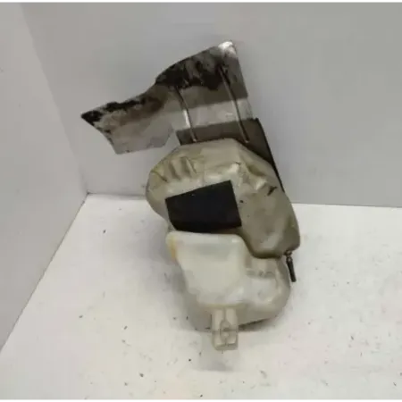 Reservoir lave-glace avant avec lave-phare bmw serie 8 e31