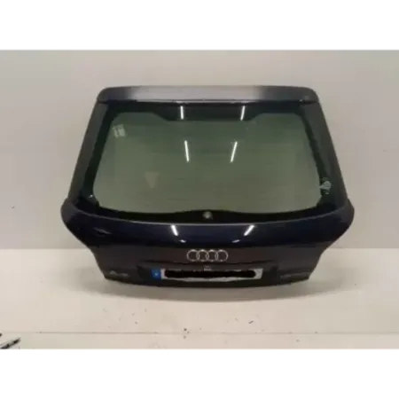 Malle / hayon / coffre