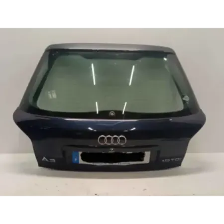 Malle / hayon / coffre