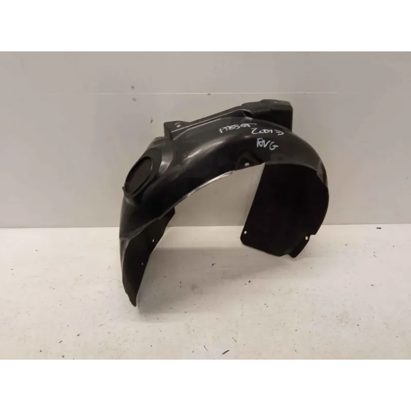Pare-boue aile avant gauche