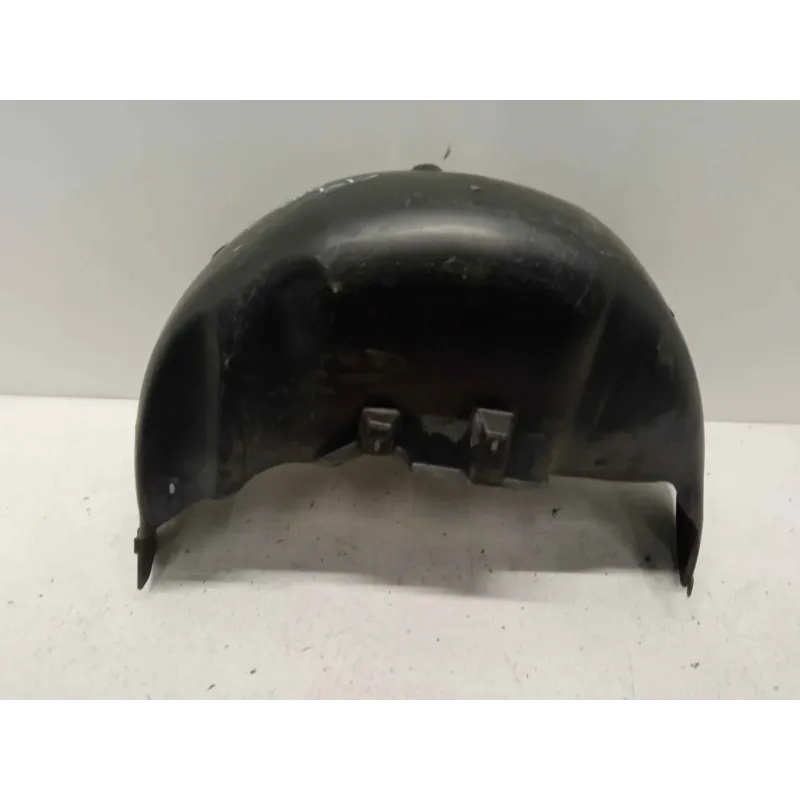 Pare-boue aile arriere droite