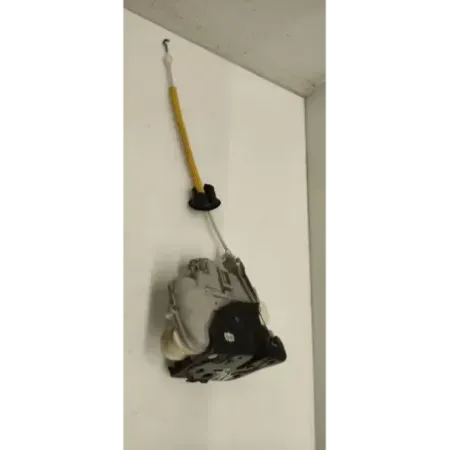 Serrure porte avant droit audi a3 8p