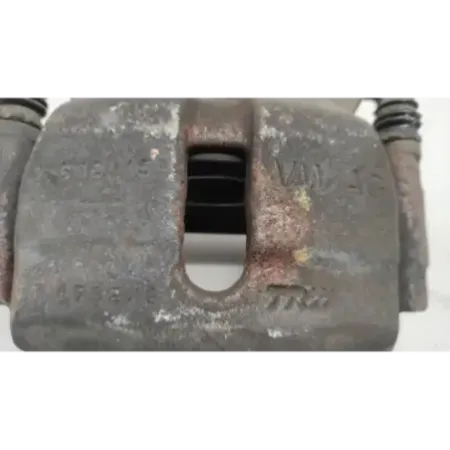 Etrier de frein avant droit audi a3 8v