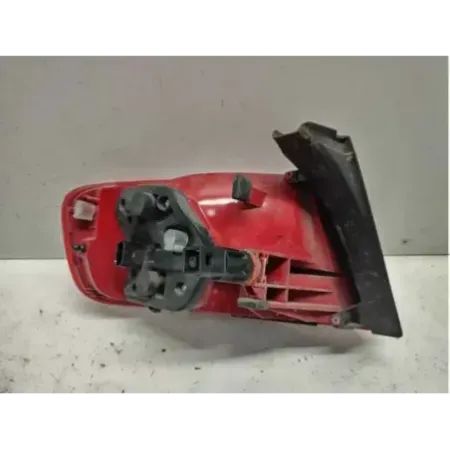 Feu arriere droit audi a4 8k b8