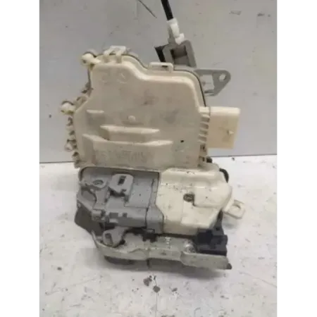 Serrure porte avant droit audi a4 8k b8