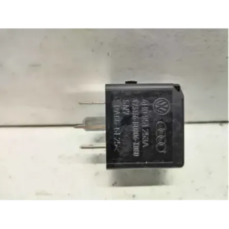 Relais audi a4 8k b8