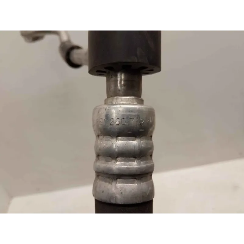 Tuyau compresseur climatisation