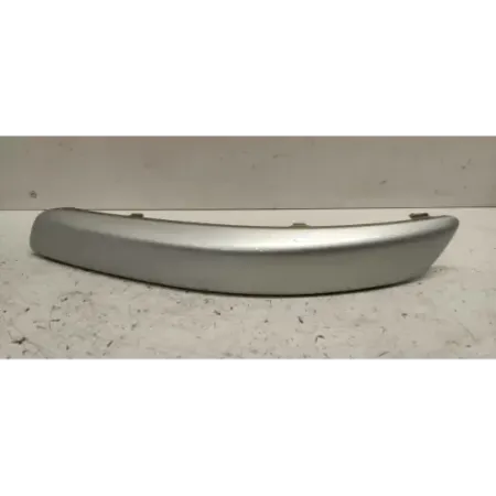 Enjoliveur droit pare-choc avant volkswagen golf 5