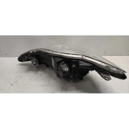 Phare droit peugeot 107