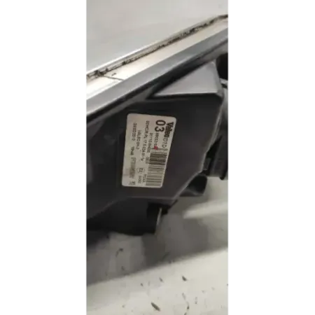 Phare droit peugeot 107