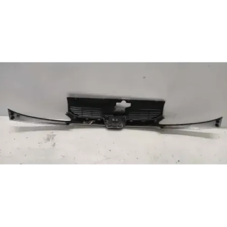 Calandre peugeot 206