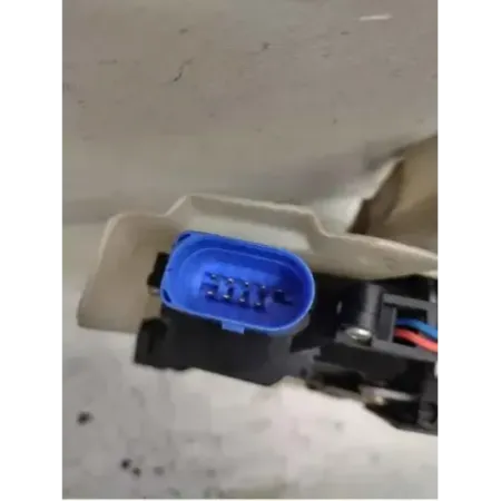 Serrure porte avant gauche volkswagen golf 5 v