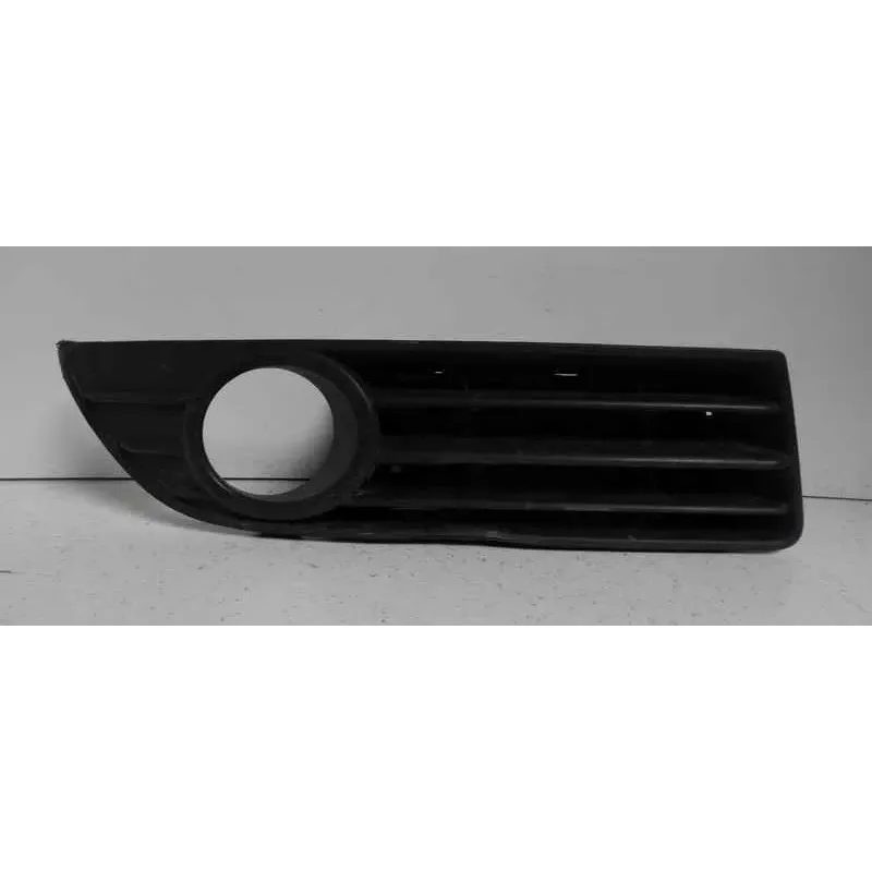 Grille de pare choc avant droit volkswagen polo 9n iv