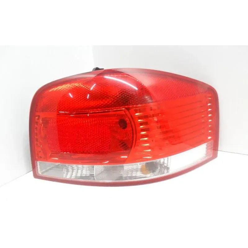 Feu arriere droit audi a3 8p