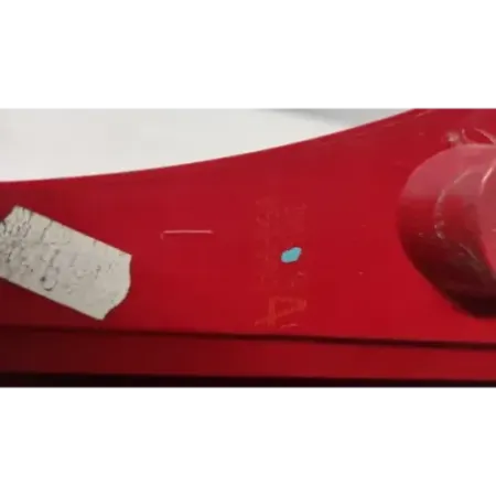 Feu arriere gauche peugeot 107