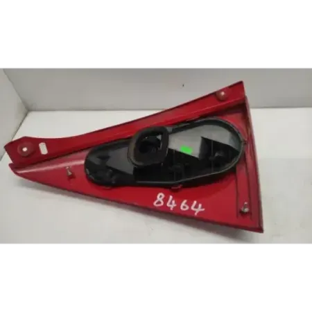 Feu arriere droit peugeot 107