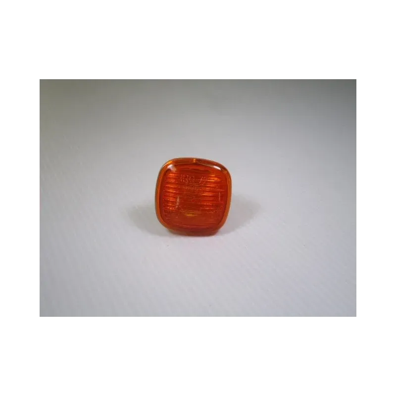 Repetiteur avant droit