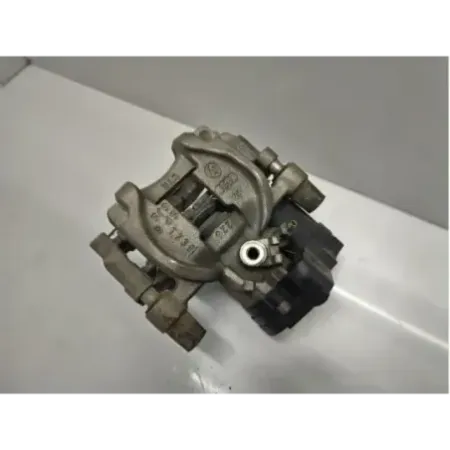 Etrier de frein arriere droit audi a3 8v