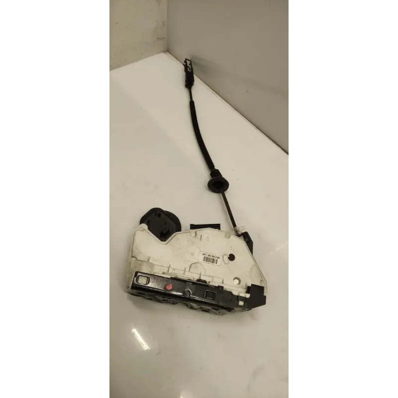 Serrure porte arriere droite volkswagen golf 6