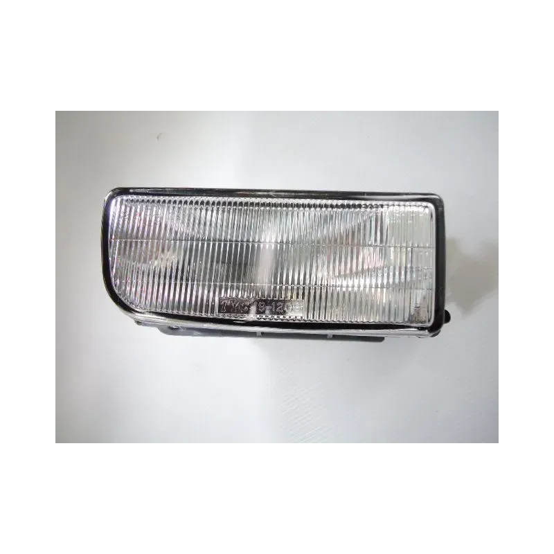 Phare anti-brouillard droit